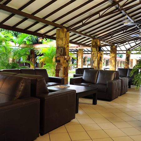 Full Moon Garden Hotel Negombo Bagian luar foto